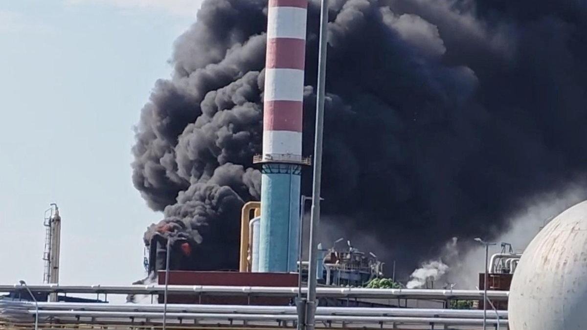 Industrial explosion in Hungary leaves one dead and seven injured