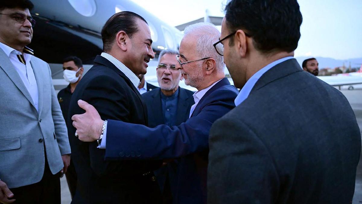 Pakistan military chief Asim Munir arrives in Tehran in push to end Iran war