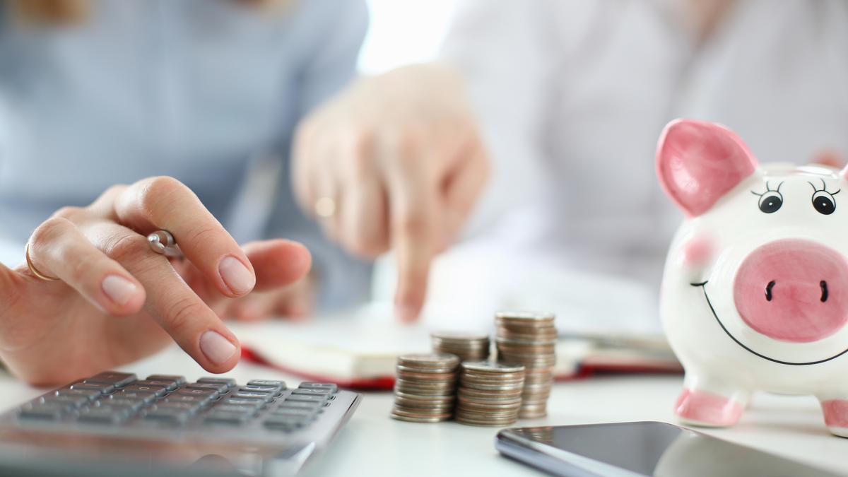 Pros and cons of bank deposits
