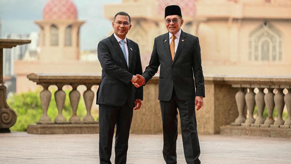 Malaysia vows to strengthen rights of Bangladeshi workers during Prime Minister Tarique Rahman’s visit