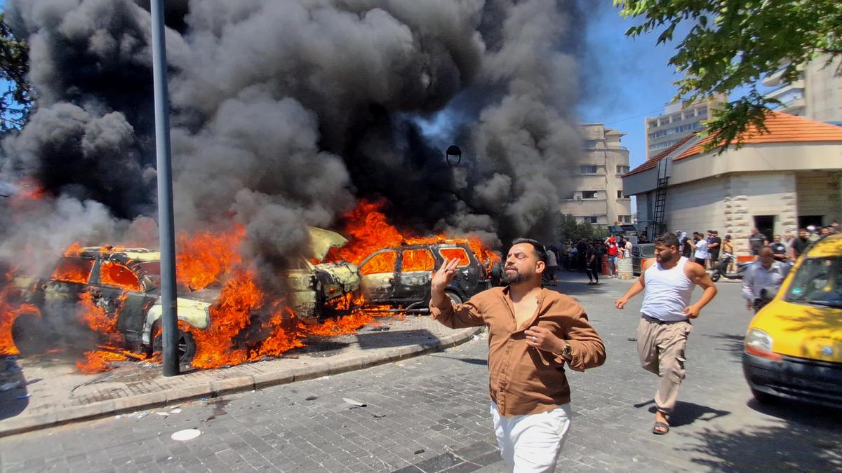 Israeli strikes on south Lebanon kill 12: medical source