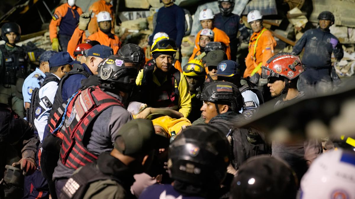 Venezuela earthquakes: At least 32 dead, 700 injured; La Guaria a disaster zone, says Delcy Rodriguez