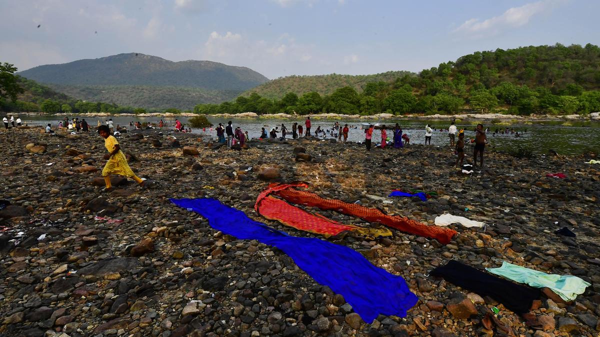 Five drown in Cauvery river near Muthathi in Karnataka