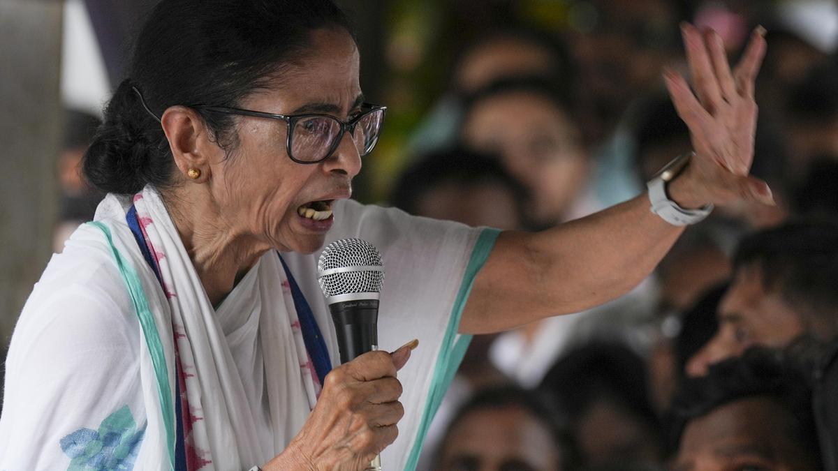 Trinamool rebels remove Mamata as the party chairperson