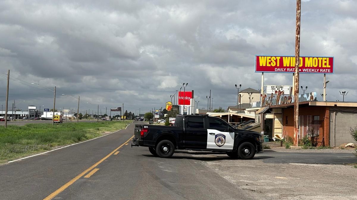 Suspect dead after Texas shooting kills one, leaves nine others in hospital