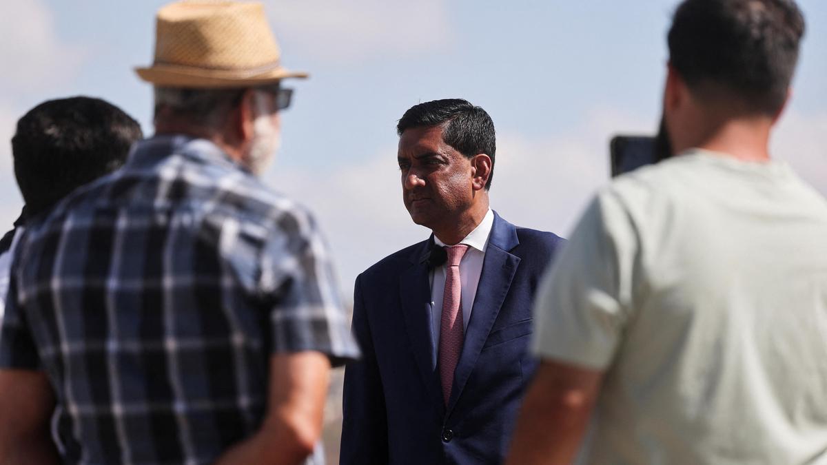 U.S. Democrat Ro Khanna detained briefly by Israeli settlers in Palestine
