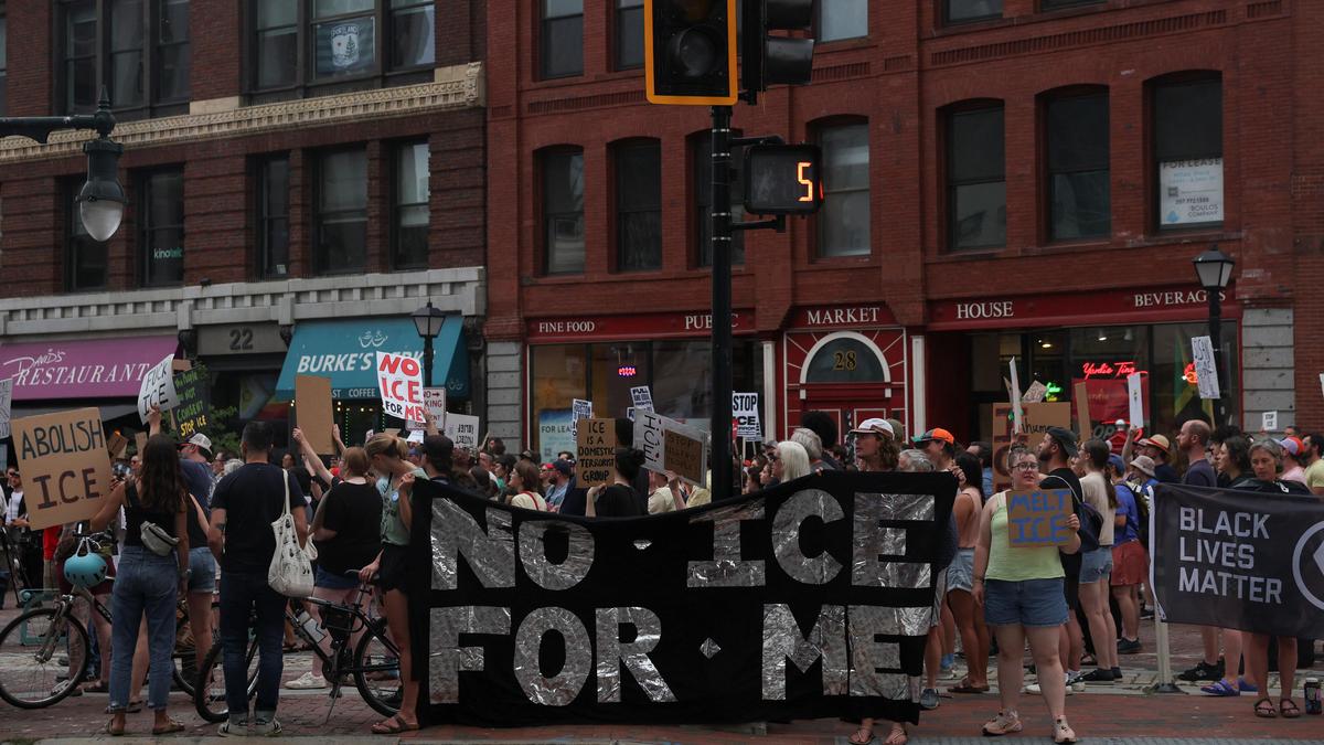 Trump says ICE won’t halt traffic stops after recent U.S. fatal shootings