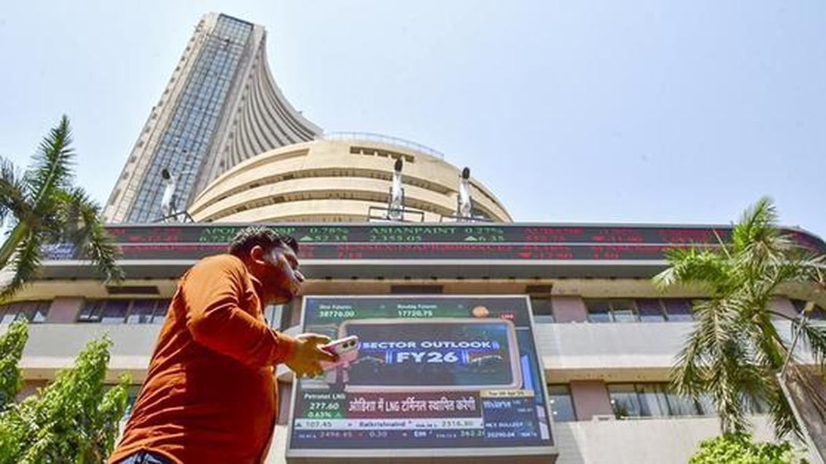 Markets surge to fourth day, led by bank stocks, lower oil prices