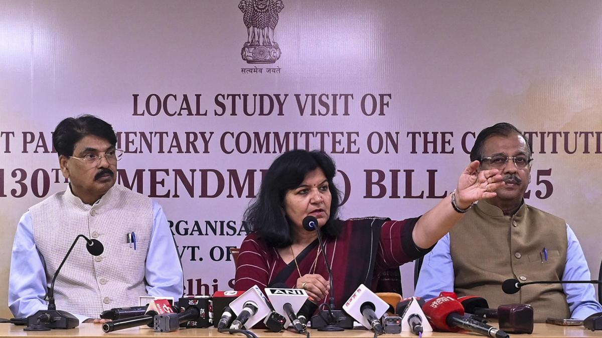 JPC likely to retain clause on removal of Ministers after 30-days in custody