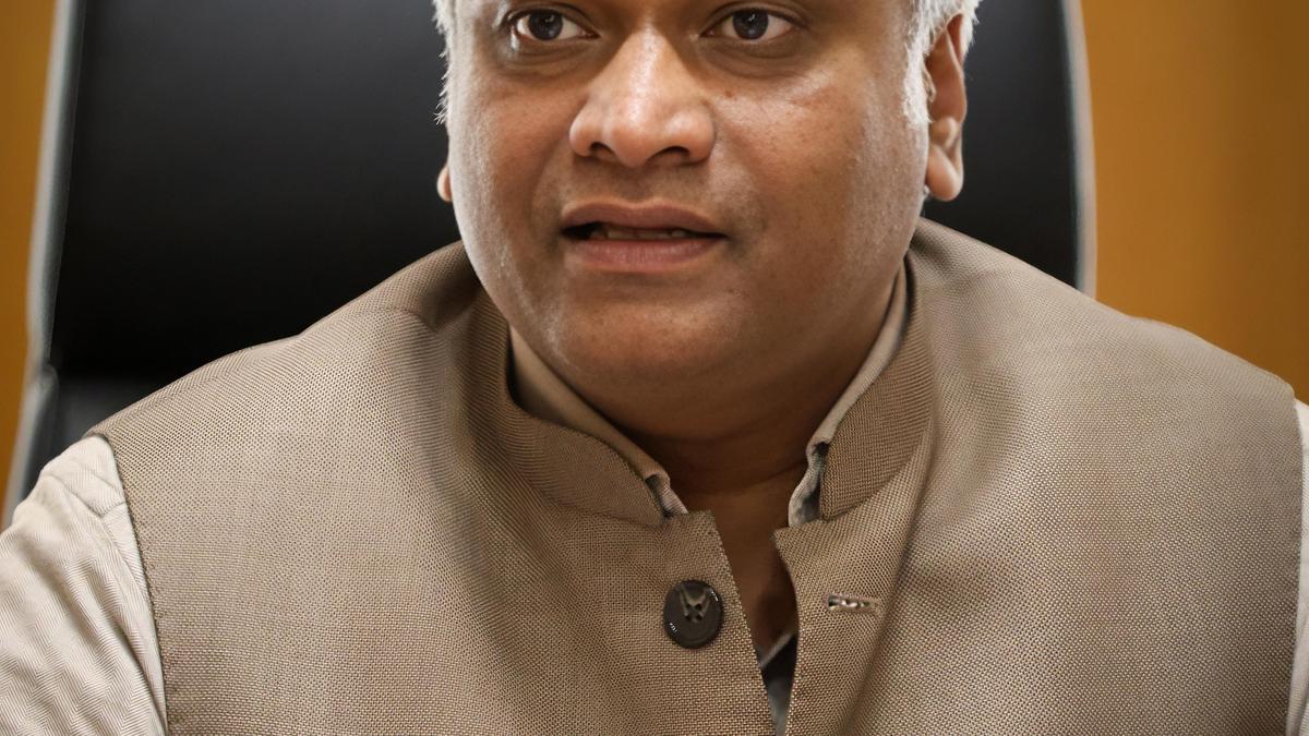 Home Minister mandates monthly grievance meetings for SC/ST police personnel