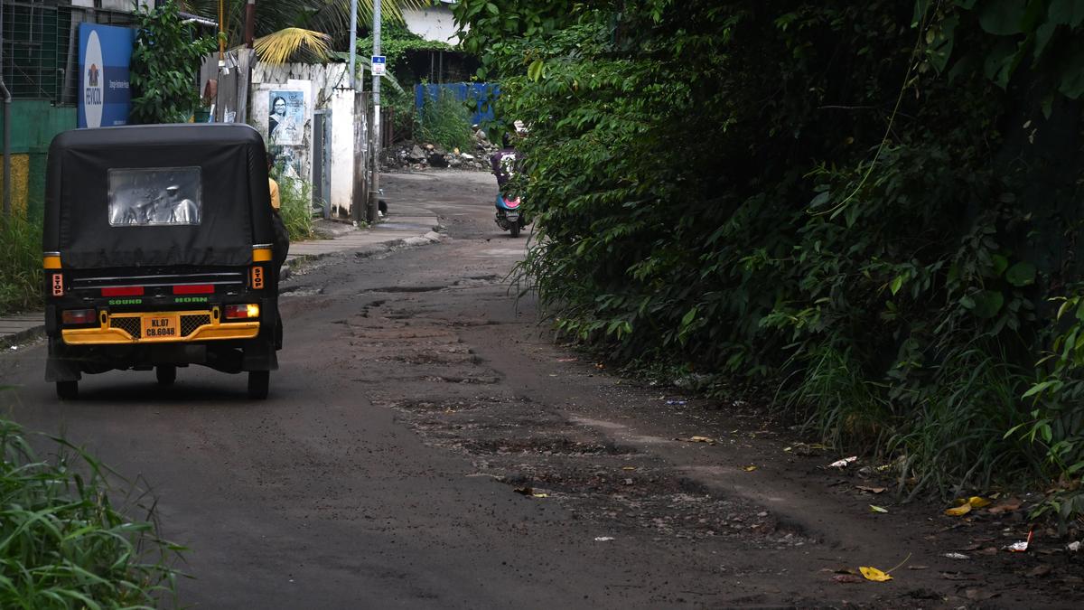 Long-overdue digital survey for Thammanam–Pullepady Road project gets under way
