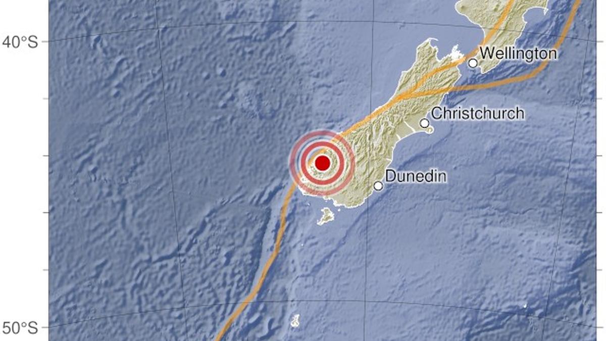 New Zealand downgrades tsunami alert after quake