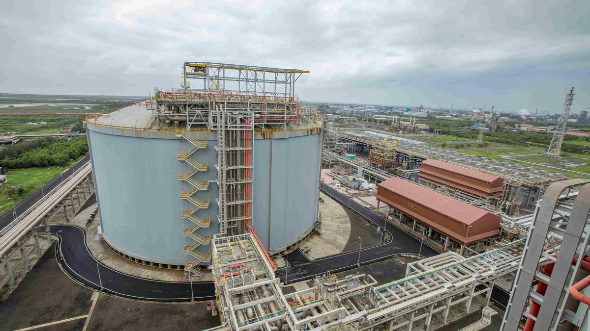 India added 52.5 mtpa regasification capacity in 2025: IGU World LNG Report