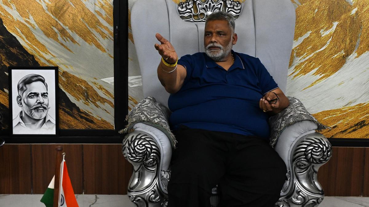 Slipper hurled at MP Pappu Yadav; Opposition slams police