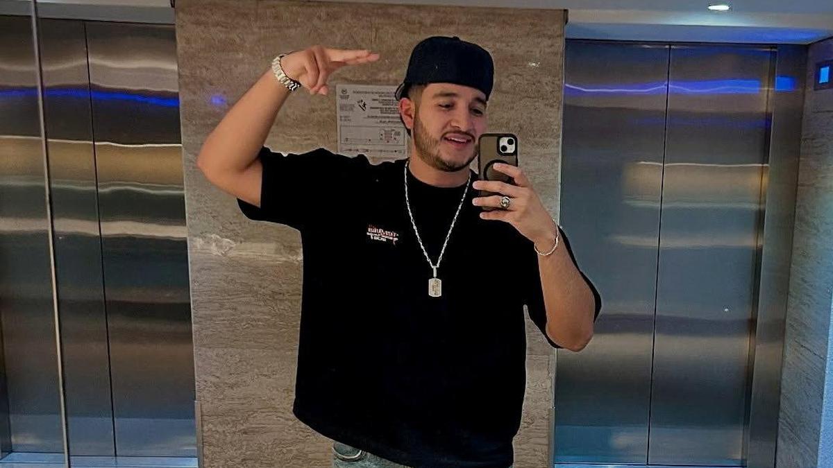 Gunman kills popular Mexican influencer during livestream