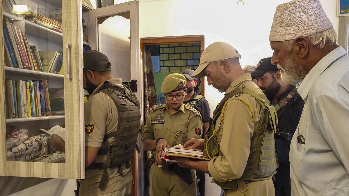 J&K Police searches multiple locations in Sopore in UAPA probe linked to Jamaat-e-Islami