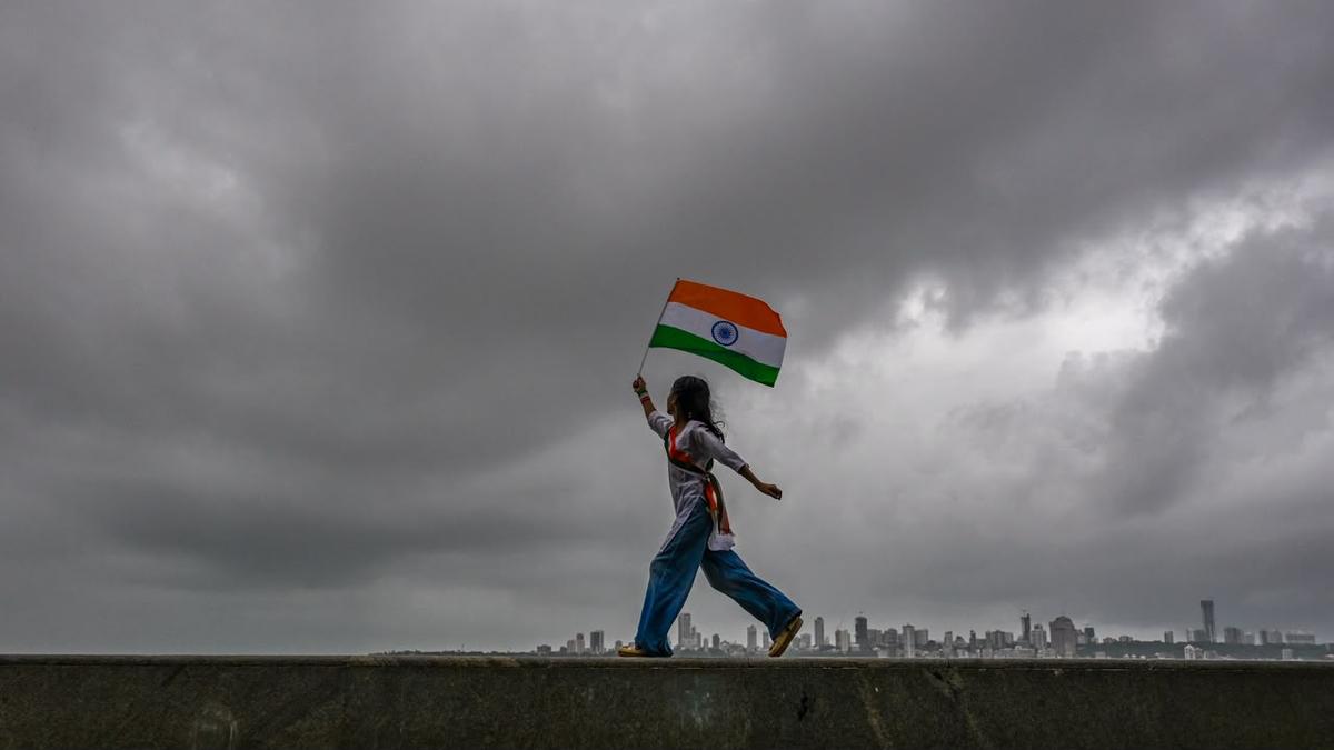 Independence Day LIVE updates: Kerala CM warns against communalism; Assam remembers flood-affected families
